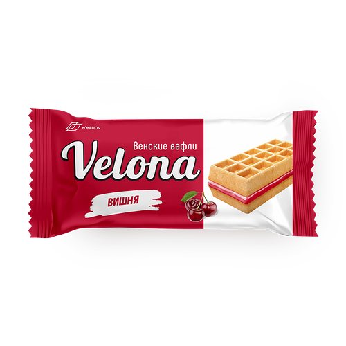Viennese waffles with cherry cream